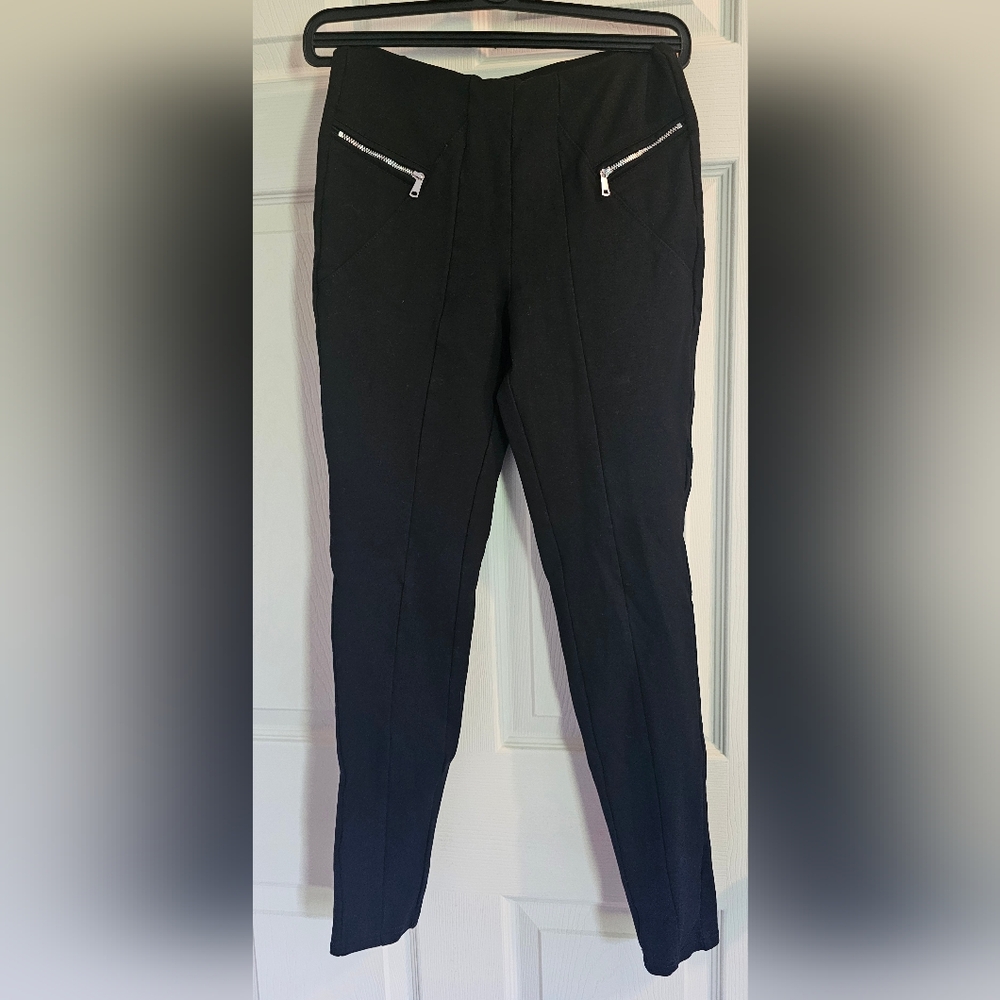 Suzy Shier Black Leggings with Silver Zipper Accents